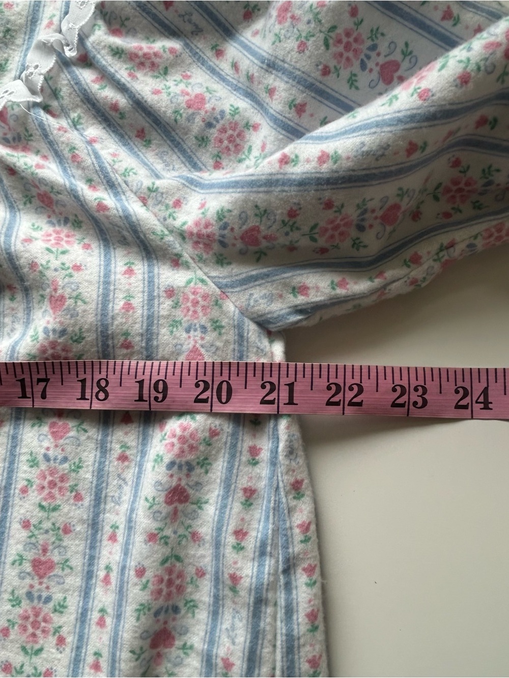 Lanz of Salzburg Traditional Flannel Nightgown Size Small Floral Tyrolean Sleep - Picture 7 of 9